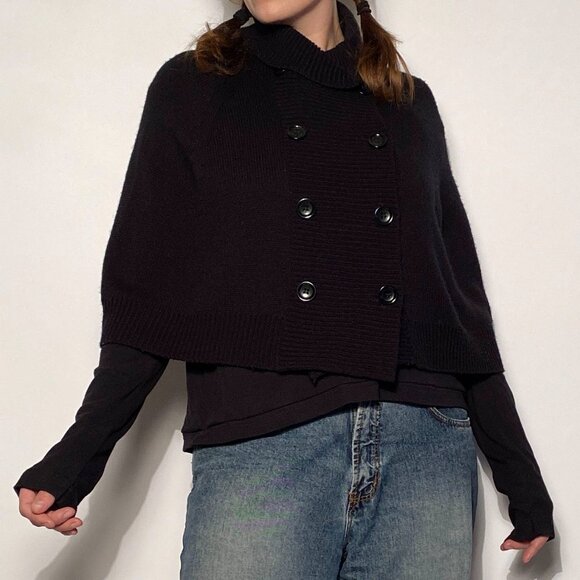 Vintage Y2K Black Knit Funnel Neck Cropped Double Breasted Poncho Cape! One Size - Picture 3 of 8